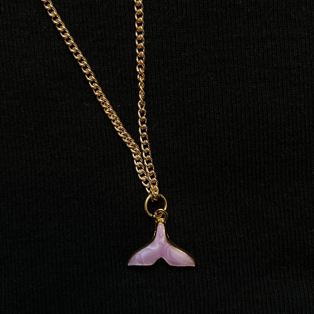 Gold whale tail necklace